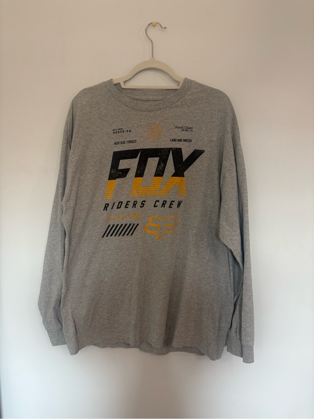 Heritage Gray Long-Sleeve Crew Shirt with Yellow and Black Graphic